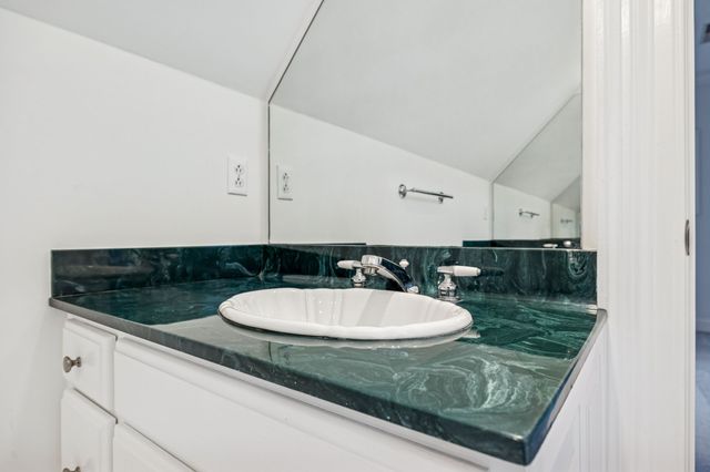 1010 Street Rd, Kingston Springs, TN 37082