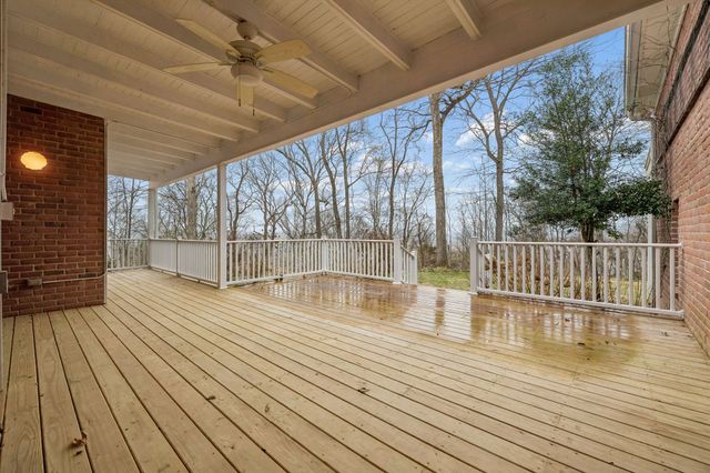 1010 Street Rd, Kingston Springs, TN 37082