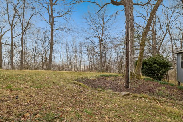 1010 Street Rd, Kingston Springs, TN 37082