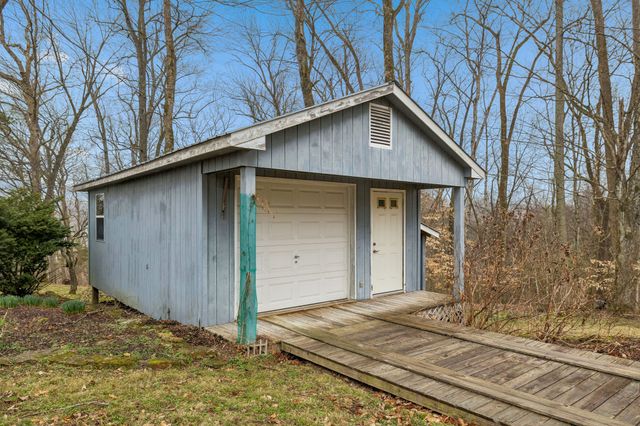 1010 Street Rd, Kingston Springs, TN 37082