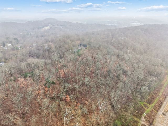 1010 Street Rd, Kingston Springs, TN 37082