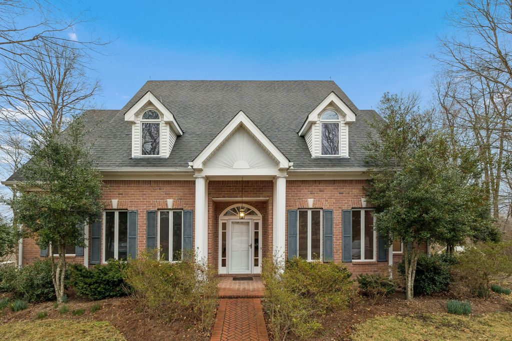 1010 Street Rd, Kingston Springs, TN 37082