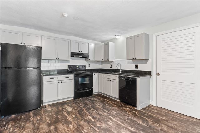 555 Diamond Hill Road 303, Woonsocket, RI 02895