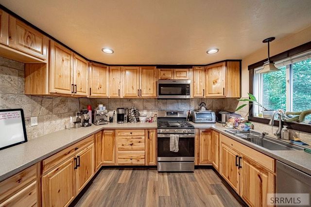 2848 Disney Drive, Idaho Falls, ID 83404