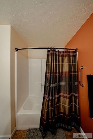 2848 Disney Drive, Idaho Falls, ID 83404