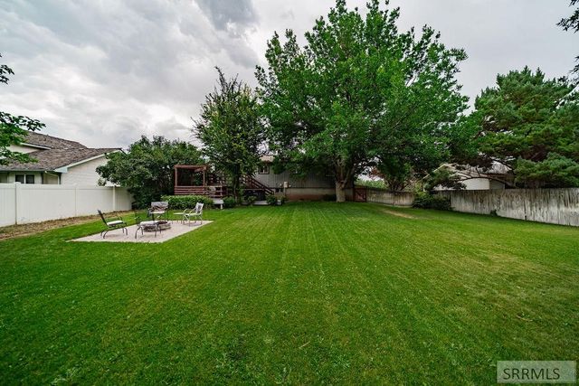 2848 Disney Drive, Idaho Falls, ID 83404
