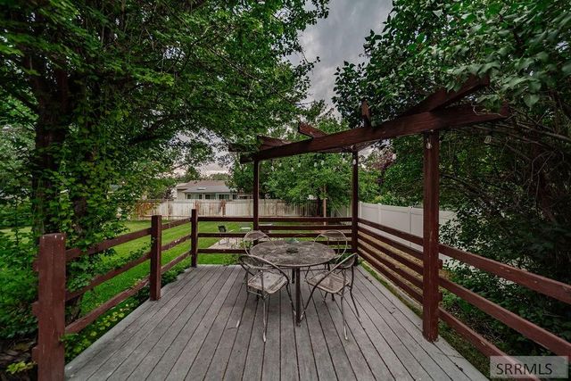2848 Disney Drive, Idaho Falls, ID 83404