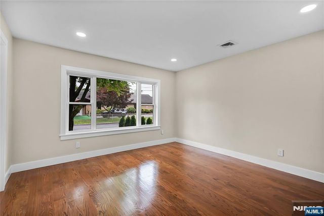 128 Grove Street, Mahwah, NJ 07430