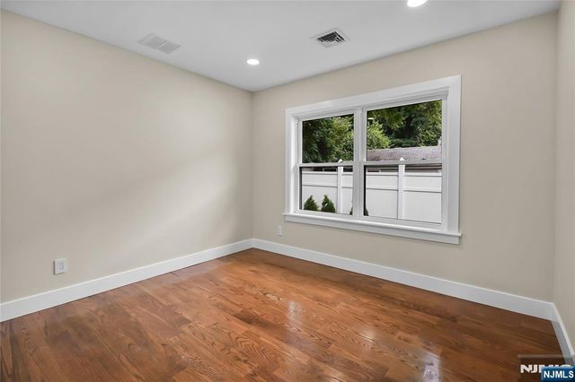 128 Grove Street, Mahwah, NJ 07430