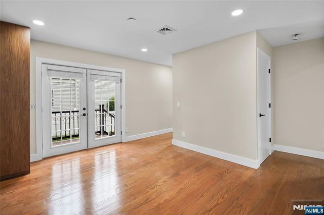 128 Grove Street, Mahwah, NJ 07430