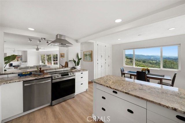 9954 Wildflower Road, Santa Maria, CA 93454