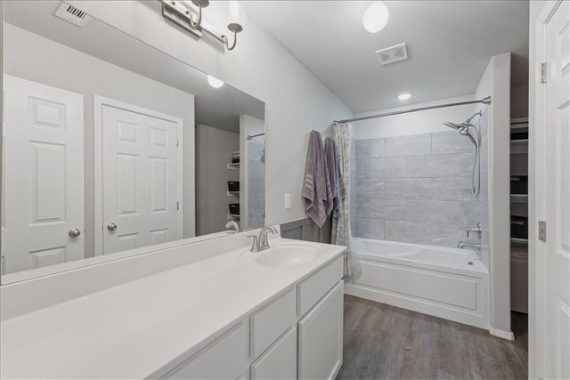 1730 Greenbank Drive, Centerton, AR 72719