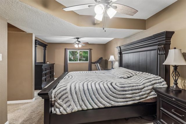 615 10th Avenue NW, Altoona, IA 50009