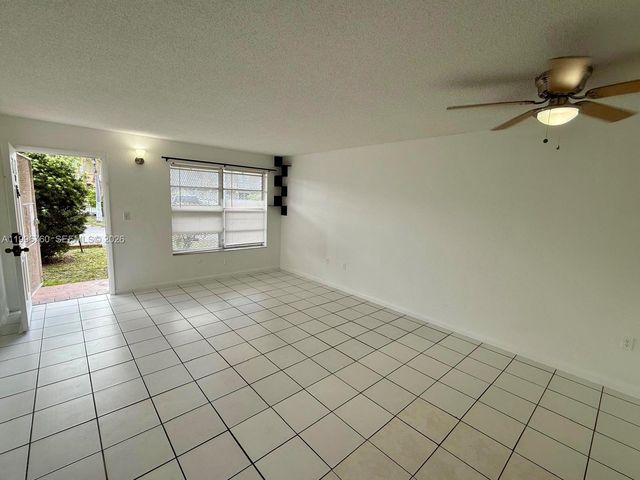 291 NW 177th St C-107, Miami Gardens, FL 33169