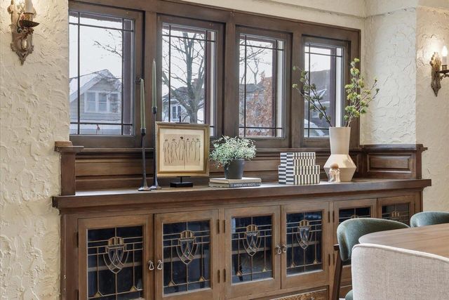 4101 N Morris BOULEVARD, Shorewood, WI 53211