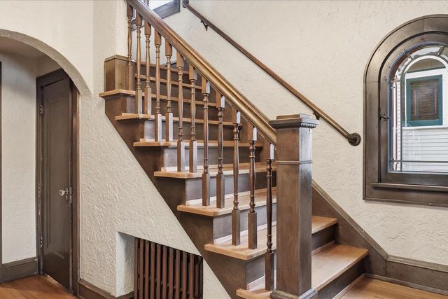 4101 N Morris BOULEVARD, Shorewood, WI 53211