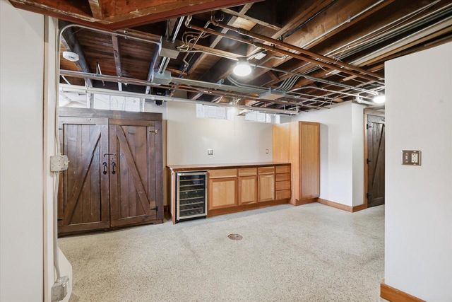 4101 N Morris BOULEVARD, Shorewood, WI 53211