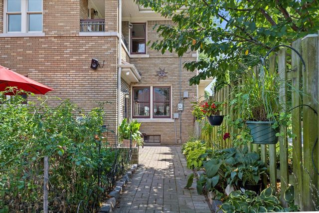 4101 N Morris BOULEVARD, Shorewood, WI 53211