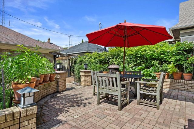 4101 N Morris BOULEVARD, Shorewood, WI 53211