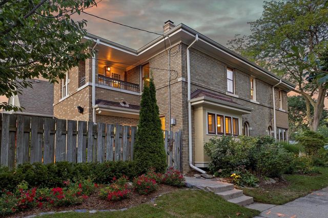 4101 N Morris BOULEVARD, Shorewood, WI 53211