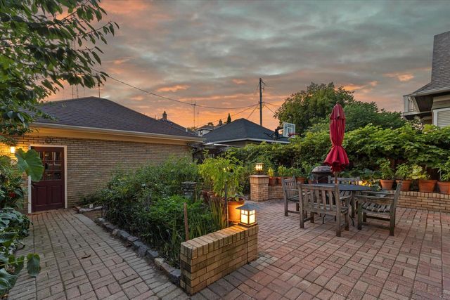 4101 N Morris BOULEVARD, Shorewood, WI 53211