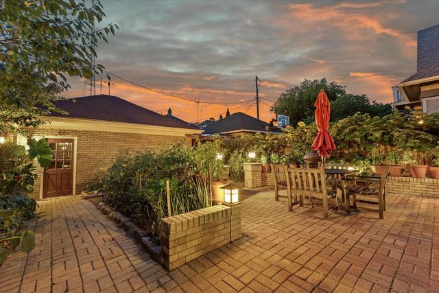 4101 N Morris BOULEVARD, Shorewood, WI 53211