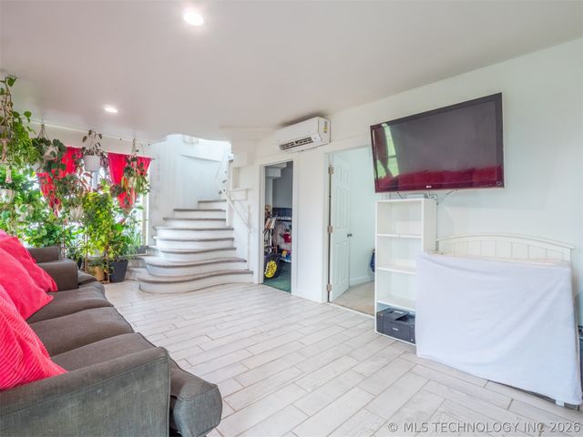 978 E Camp, Mcalester, OK 74501