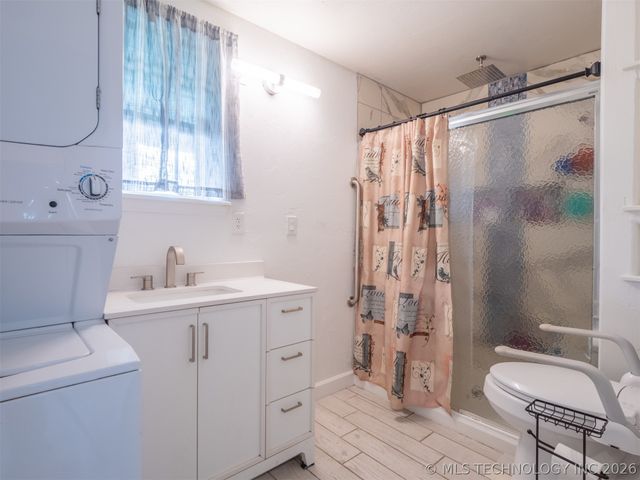 978 E Camp, Mcalester, OK 74501