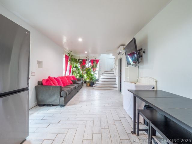 978 E Camp, Mcalester, OK 74501