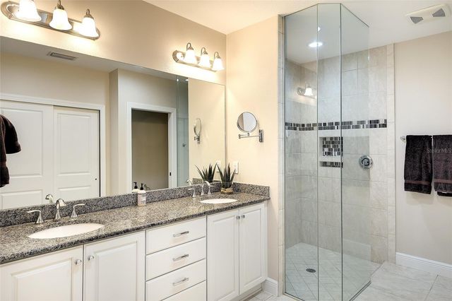 7482 DIVOT LOOP 6A, Bradenton, FL 34202