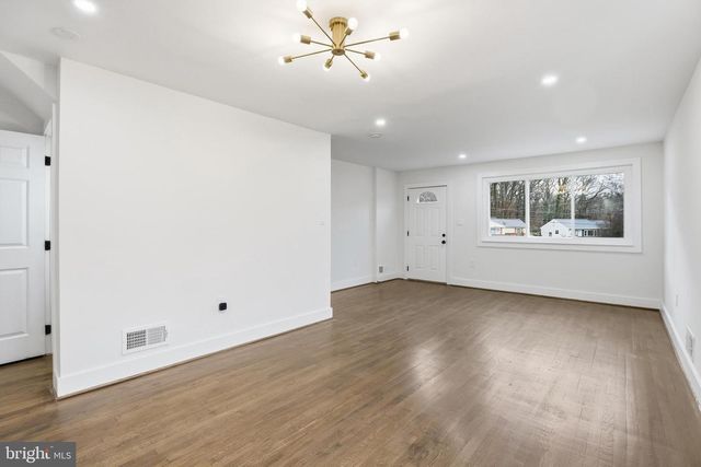 5301 67TH AVE, Riverdale, MD 20737