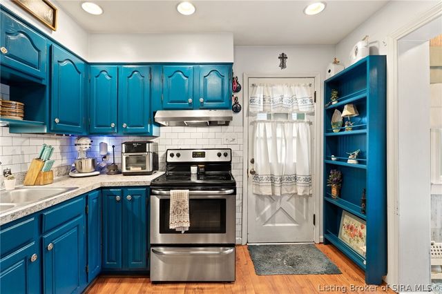 816 Morris Avenue, Jeffersonville, IN 47130