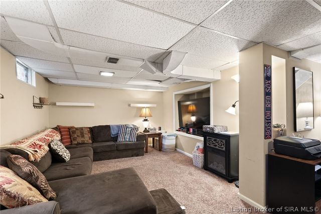 816 Morris Avenue, Jeffersonville, IN 47130