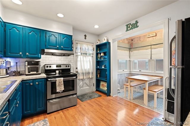 816 Morris Avenue, Jeffersonville, IN 47130