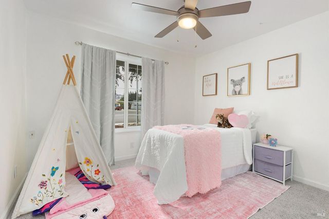 678 Claremont Dr, Vacaville, CA 95687