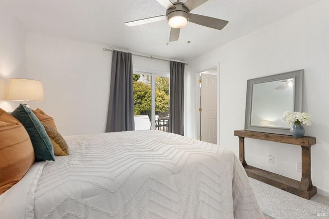 678 Claremont Dr, Vacaville, CA 95687