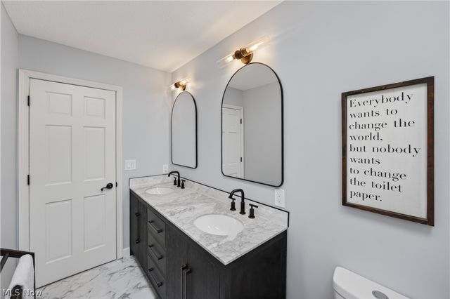 7663 Herrick Park Drive, Hudson, OH 44236