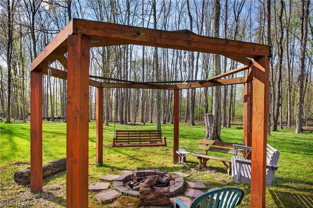7663 Herrick Park Drive, Hudson, OH 44236