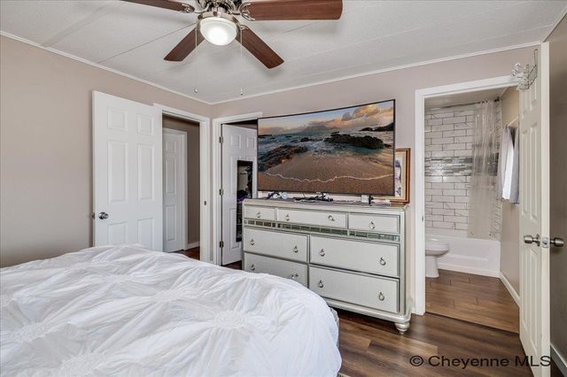 1118 LAKE PL, Cheyenne, WY 82007