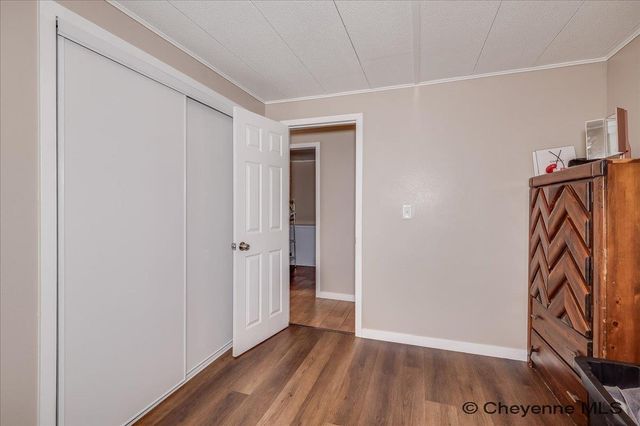 1118 LAKE PL, Cheyenne, WY 82007