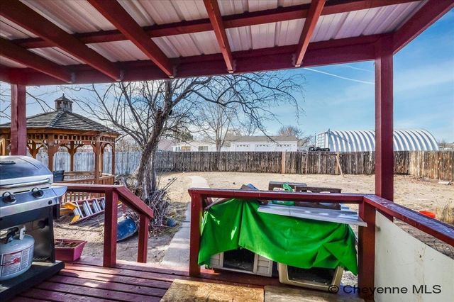 1118 LAKE PL, Cheyenne, WY 82007