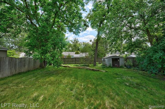 23038 Violet Street, Farmington, MI 48336