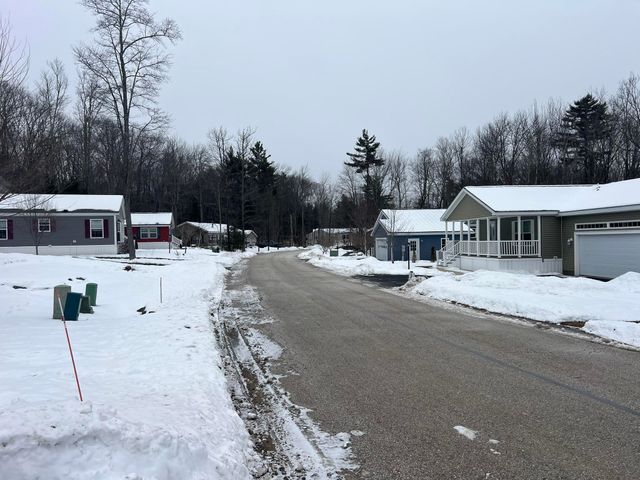 88 Big Bear Road, Rochester, NH 03868