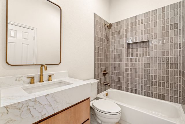 3809 Peppertree Drive, Carrollton, TX 75007