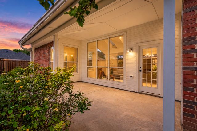 3809 Peppertree Drive, Carrollton, TX 75007