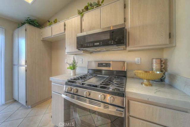 10842 Wakefield East, Adelanto, CA 92301