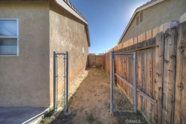 10842 Wakefield East, Adelanto, CA 92301