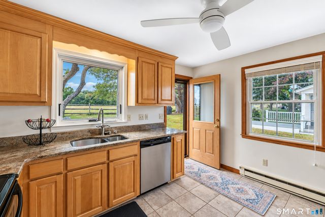 41 Springfield Road, Old Lyme, CT 06371