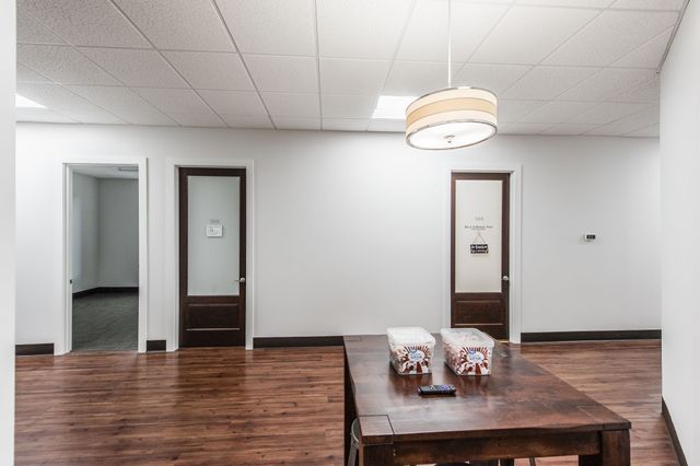 719 S Main St, Springfield, TN 37172