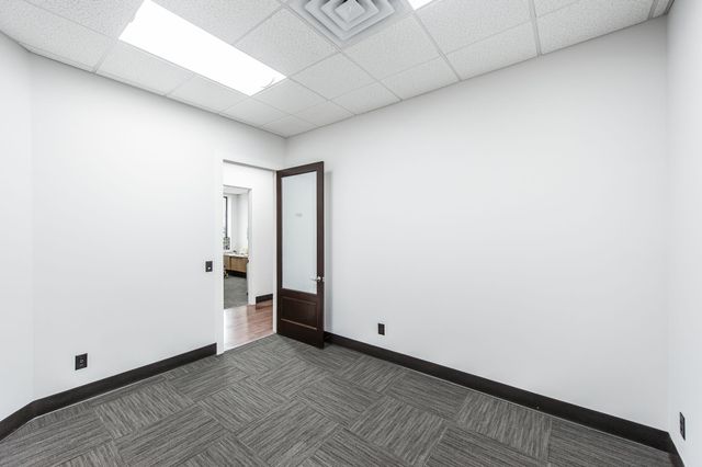 719 S Main St, Springfield, TN 37172